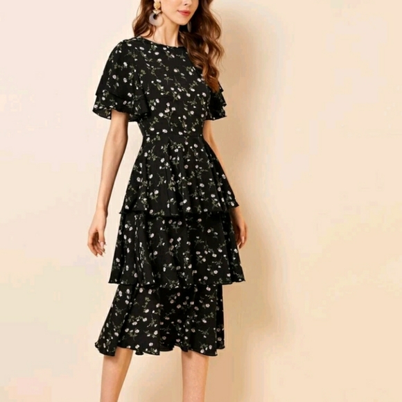 NEW Layered Hem Floral Dress - Picture 4 of 7